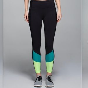 Lululemon Trail Bound Leggings - 25”, Size 4